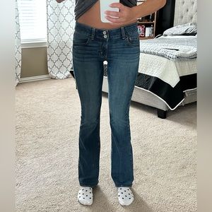 American Eagle Artist Jeans. Women’s size 0. Medium wash.